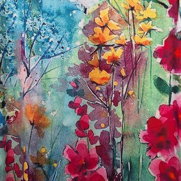 Woman's, XL, VNeck Flowers & Stems Top - Picture 5 of 6